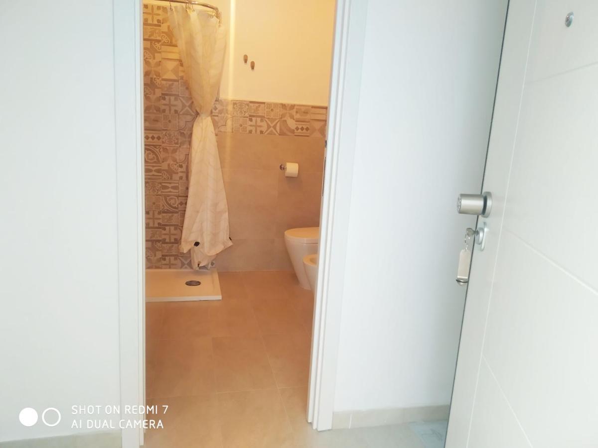 Aurisa Apartment Bari Luaran gambar