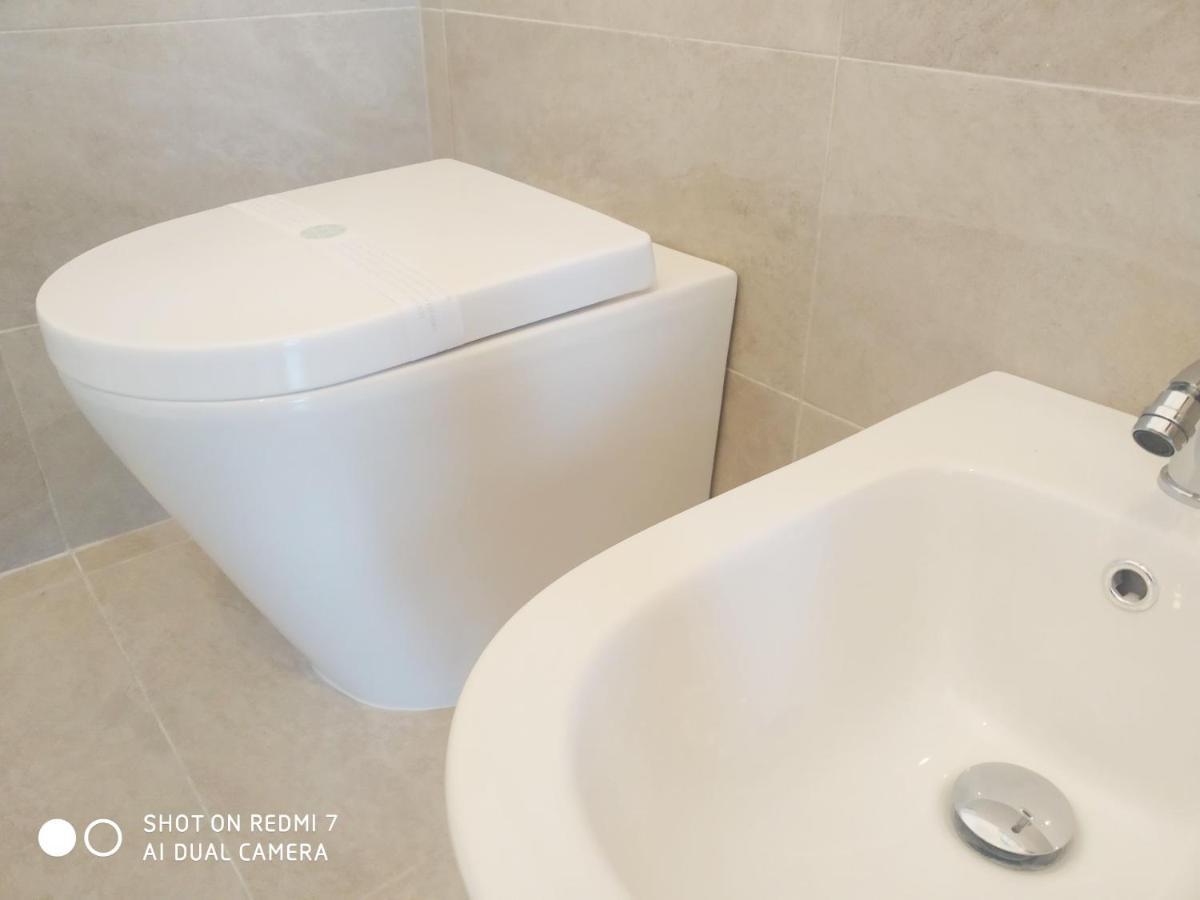 Aurisa Apartment Bari Luaran gambar