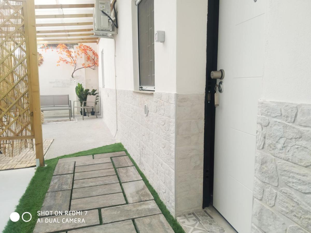 Aurisa Apartment Bari Luaran gambar